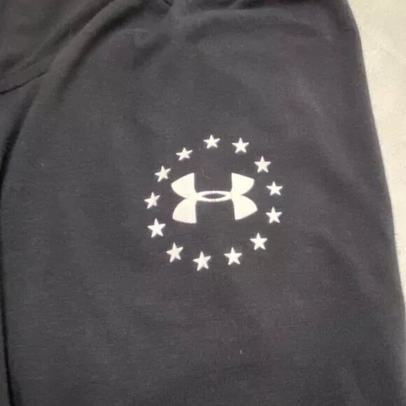 Under Armour Heat Gear Men's Medium Black Loose Fit Large Freedom Flag UA Logo - Picture 8 of 12